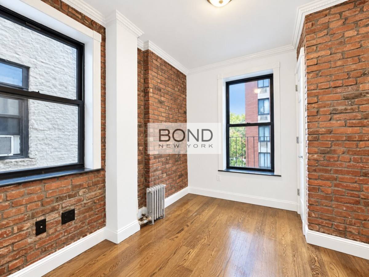 Apartment for rent at 3 W 103rd St #31823, New York, NY 10025