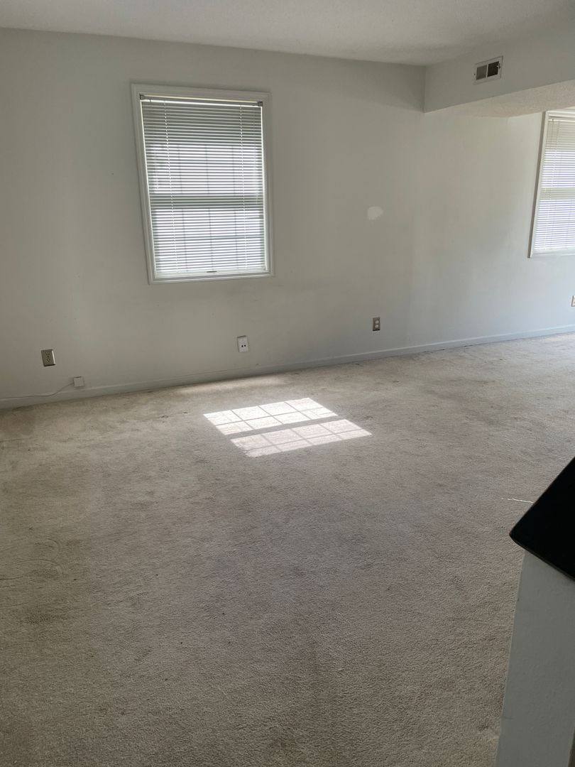 House for rent at 1761 High School Dr, St. Louis, MO 63144
