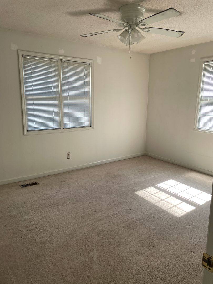 House for rent at 1761 High School Dr, St. Louis, MO 63144