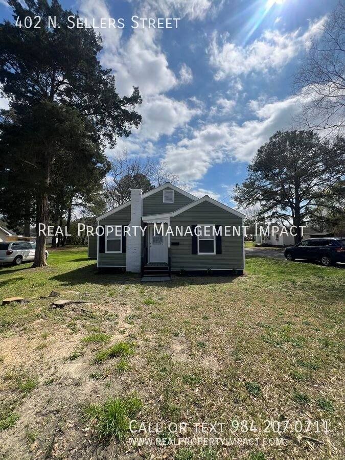 House for rent at 402 N Sellers St, Selma, NC 27576