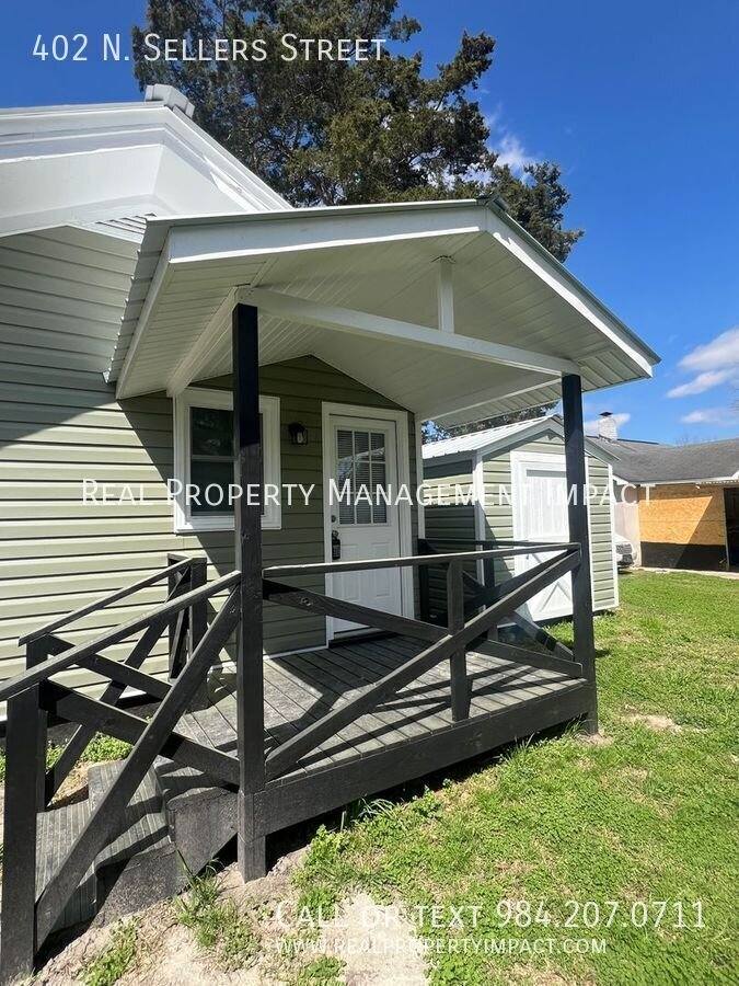 House for rent at 402 N Sellers St, Selma, NC 27576
