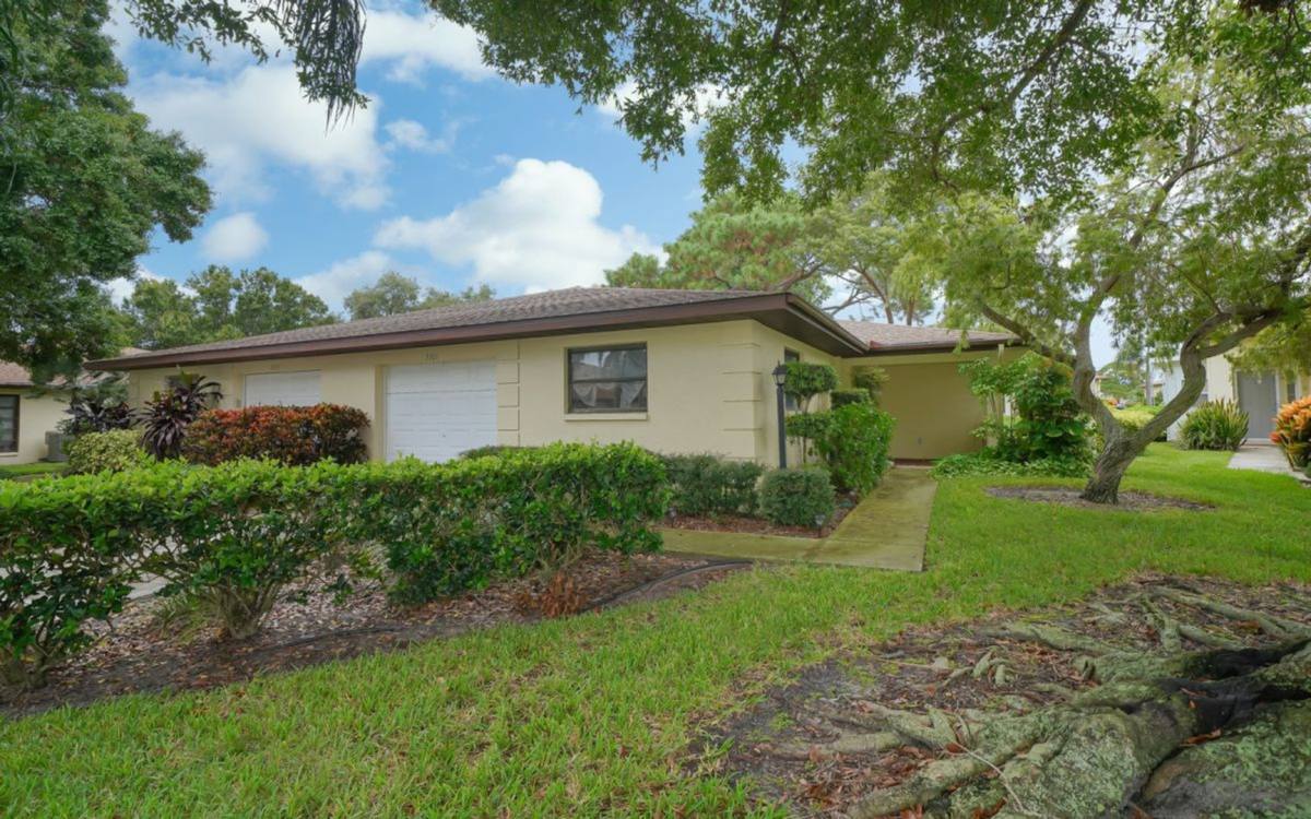 Condo for rent at 3301 Vivienda Blvd, Bradenton, FL 34207