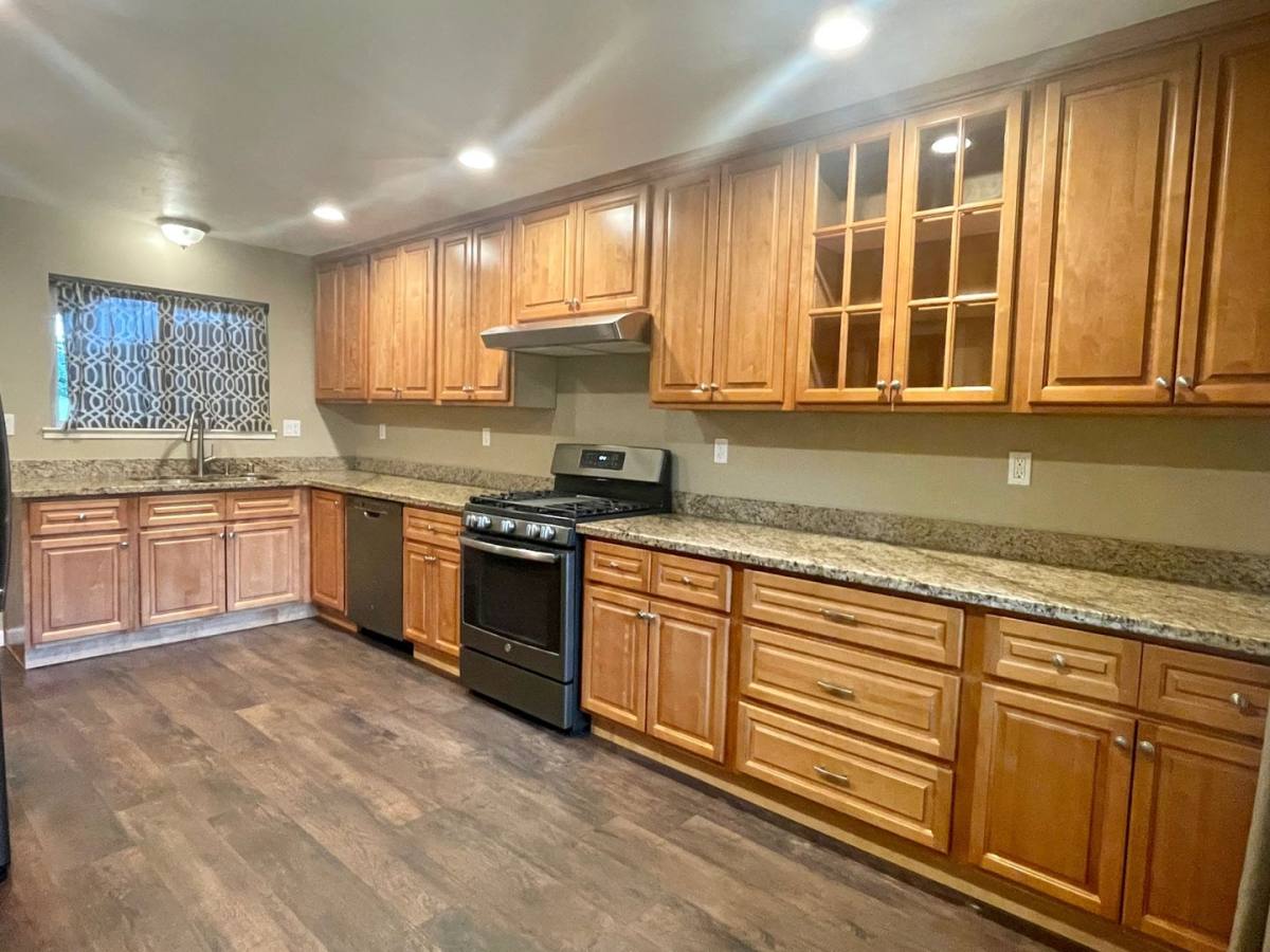 House for rent at 1042 W Hacienda Ave, Campbell, CA 95008