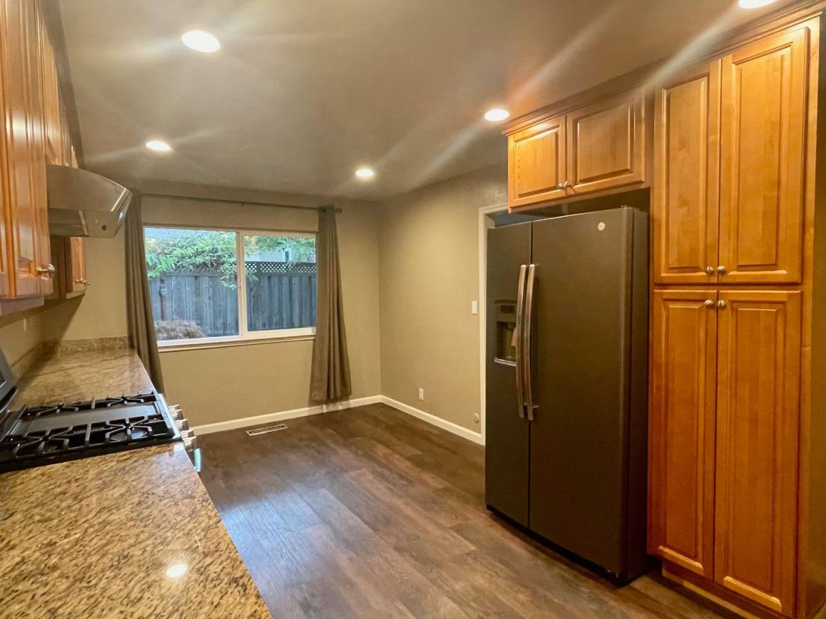 House for rent at 1042 W Hacienda Ave, Campbell, CA 95008