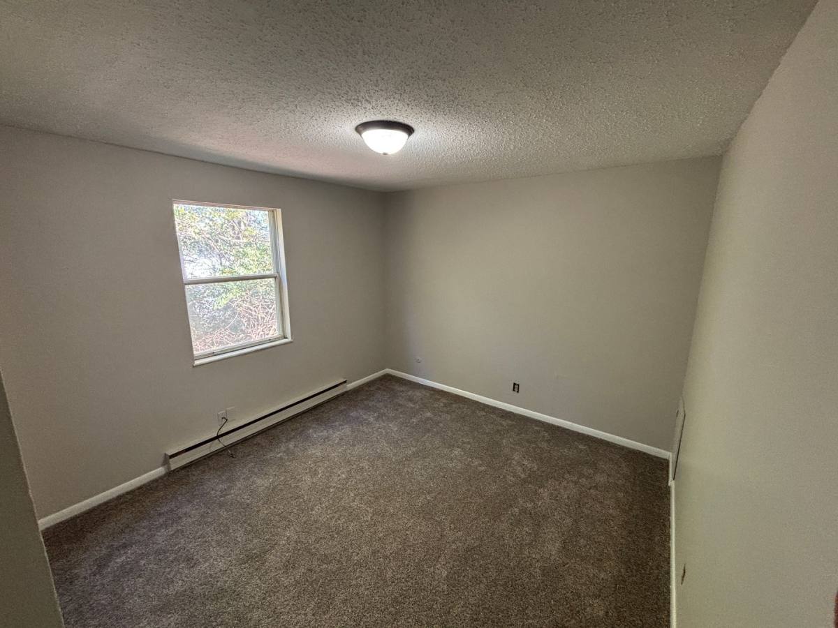 Apartment for rent at 108 Parkview Court, Pekin, IL 61554