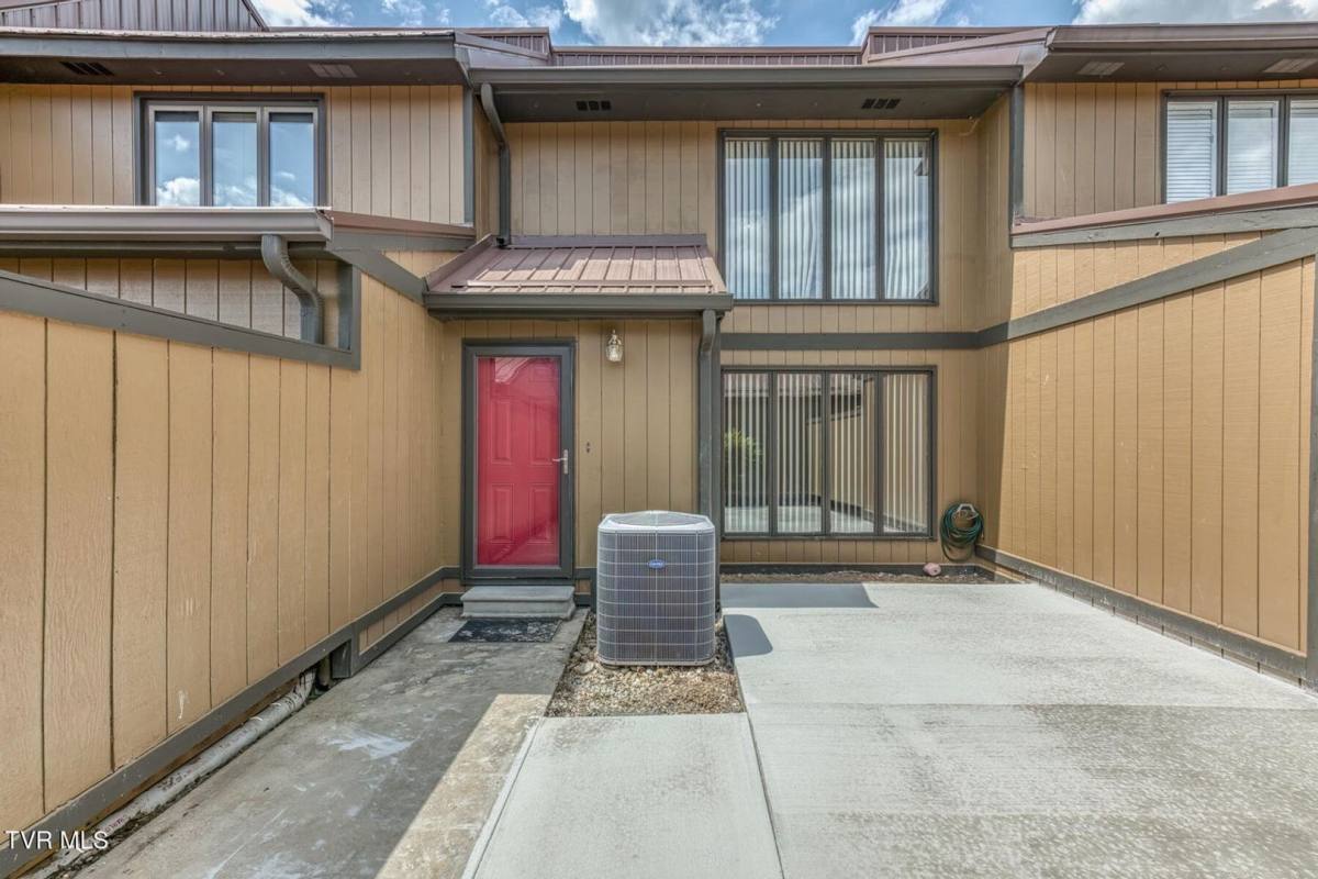 Townhouse for rent at 520 Fleetwood Court #D, Kingsport, TN 37660