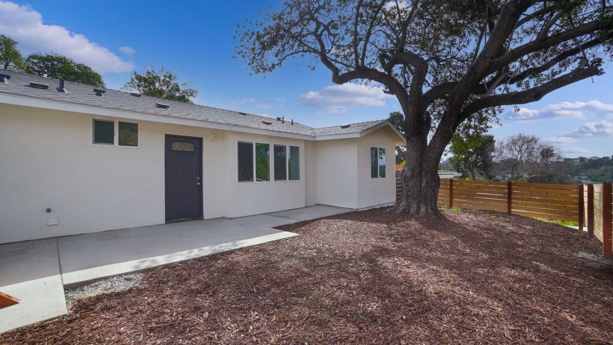 Apartment for rent at 4275-4277 College Ave, San Diego, CA 92115
