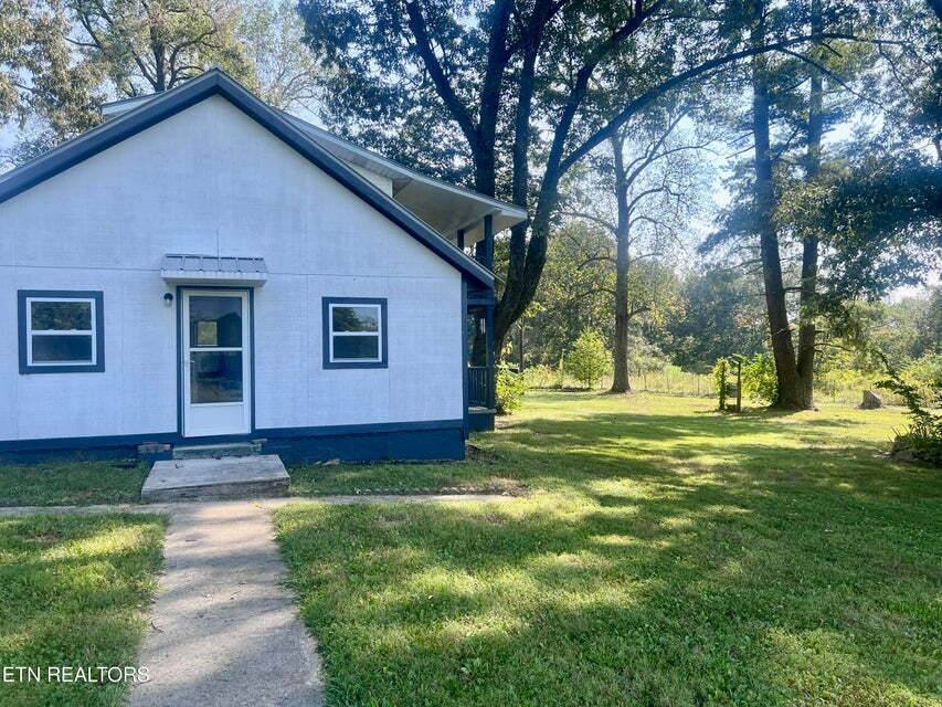 House for rent at 342 W Creston Rd, Crossville, TN 38571