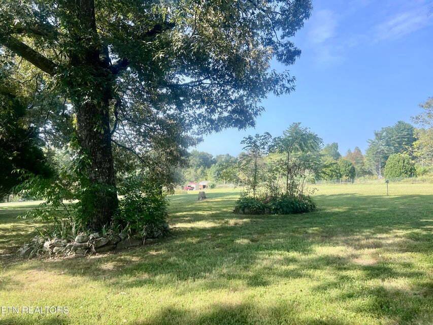 House for rent at 342 W Creston Rd, Crossville, TN 38571