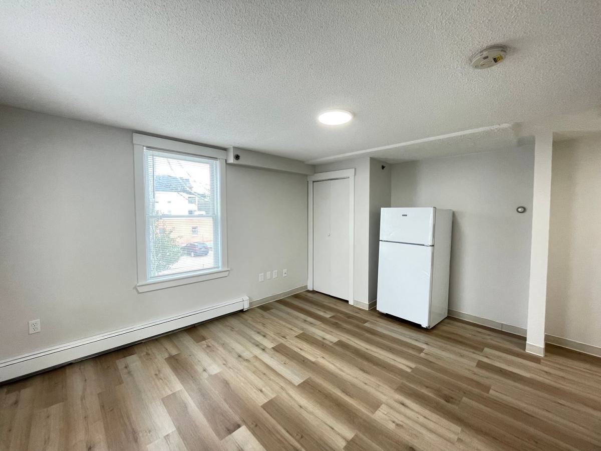 Apartment for rent at 251 Pine St #204, Manchester, NH 03103