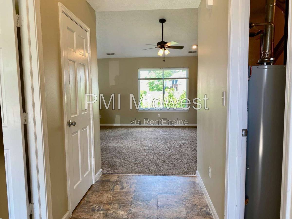 House for rent at 3911 Bonn Dr, Indianapolis, IN 46228