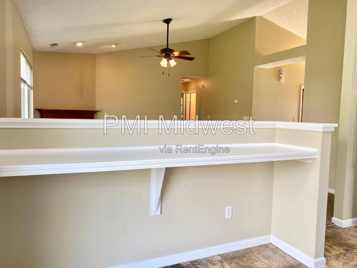 House for rent at 3911 Bonn Dr, Indianapolis, IN 46228