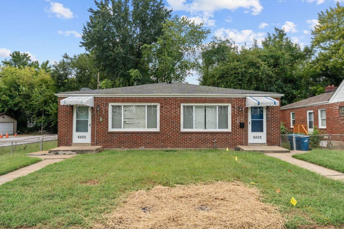 Apartment for rent at 6502 Lillian Ave, St. Louis, MO 63136