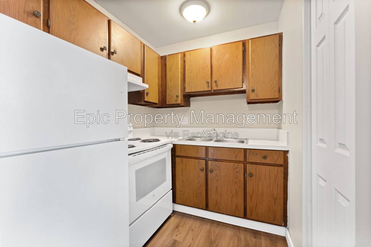 Apartment for rent at 1427 Ford Ave #6, Wyandotte, MI 48192