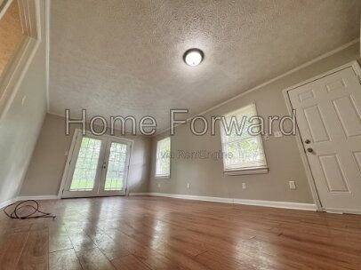House for rent at 1194 Trent Blvd, Lexington, KY 40517