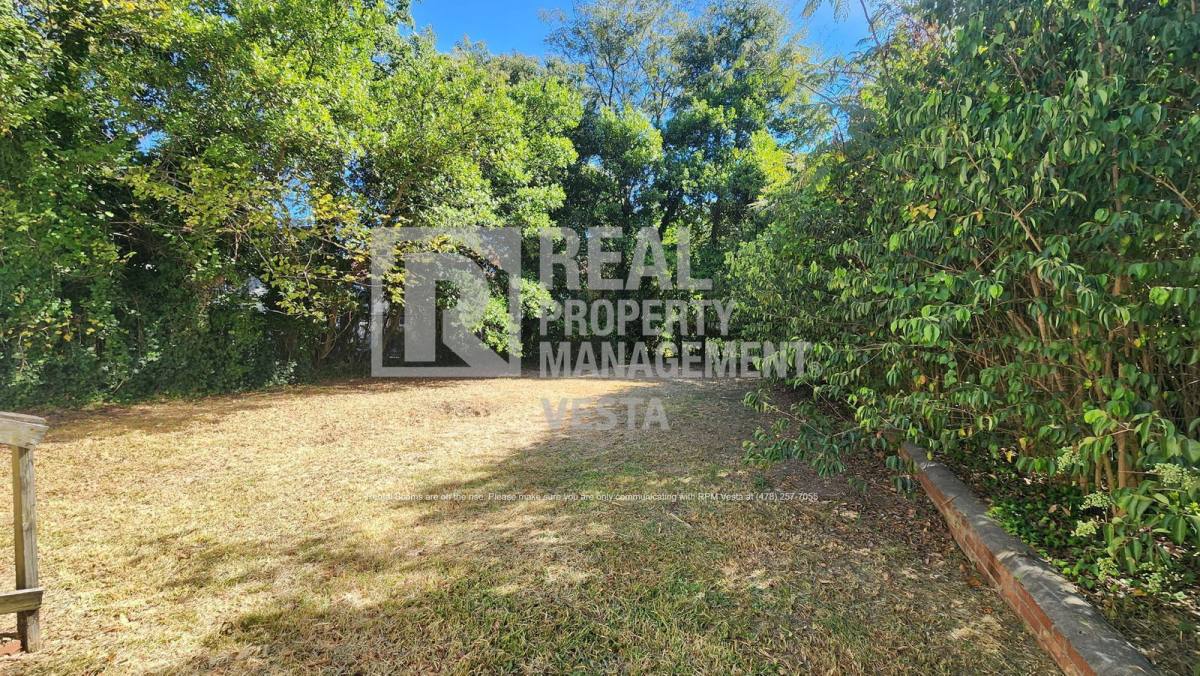 House for rent at 1420 Oakland Ave, Macon, GA 31204