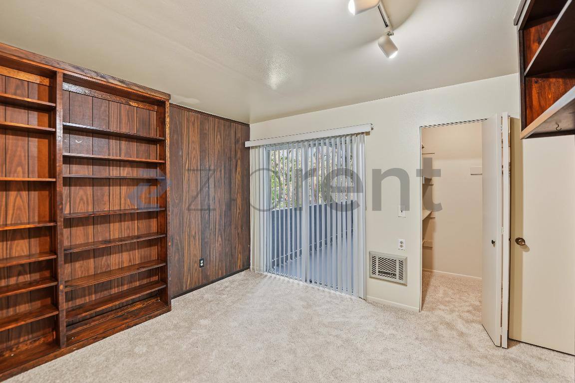 Apartment for rent at 3604 W Estates Lane #221, Palos Verdes Peninsula, CA 90274