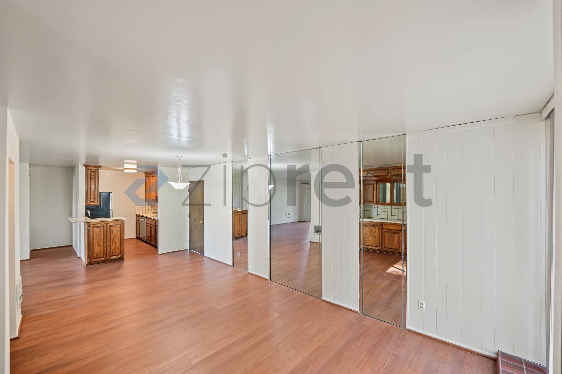 Apartment for rent at 3604 W Estates Lane #221, Palos Verdes Peninsula, CA 90274