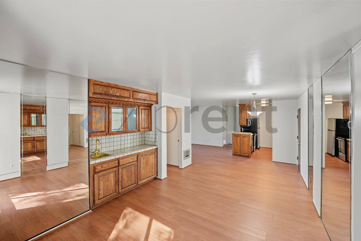 Apartment for rent at 3604 W Estates Lane #221, Palos Verdes Peninsula, CA 90274