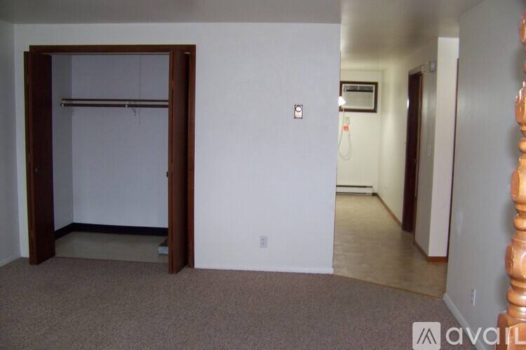 Apartment for rent at 206 N Parkway Dr #B, Pekin, IL 61554