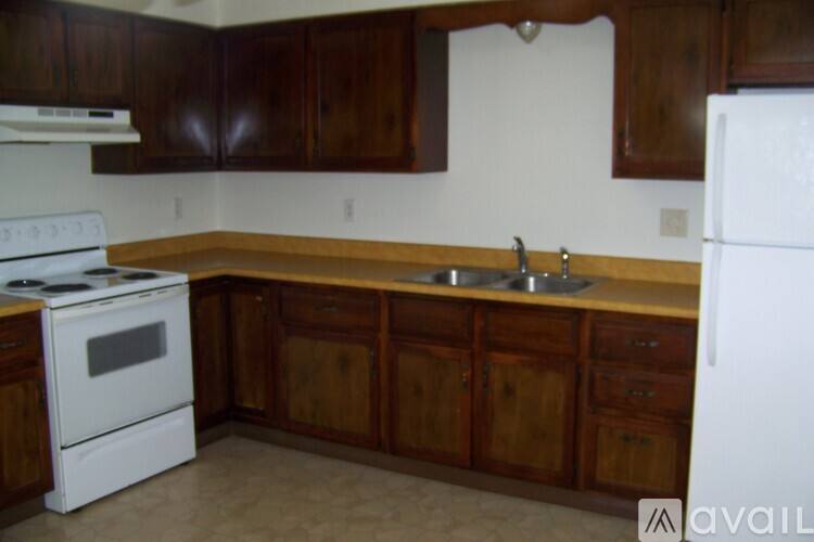 Apartment for rent at 206 N Parkway Dr #B, Pekin, IL 61554