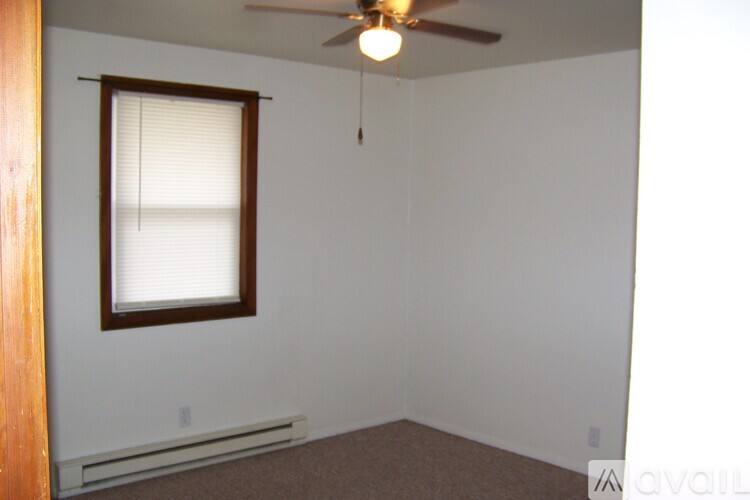 Apartment for rent at 206 N Parkway Dr #B, Pekin, IL 61554