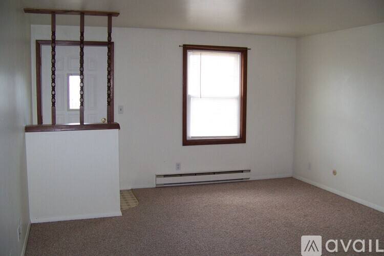 Apartment for rent at 206 N Parkway Dr #B, Pekin, IL 61554