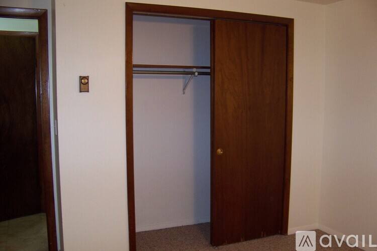 Apartment for rent at 206 N Parkway Dr #B, Pekin, IL 61554