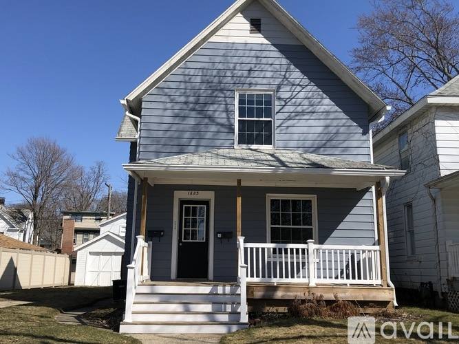 Apartment for rent at 1623 S State St #1, St. Joseph, MI 49085