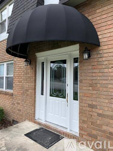 Apartment for rent at 1010 Ridgeway Ave #8, Signal Mountain, TN 37377