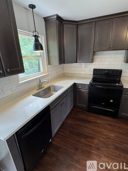 Apartment for rent at 1010 Ridgeway Ave #8, Signal Mountain, TN 37377