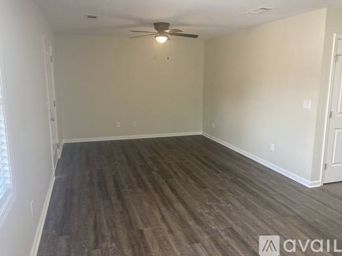 Apartment for rent at 2701 37th St #3, Northport, AL 35473