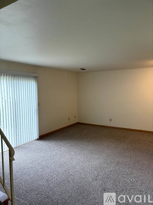 Townhouse for rent at 5 Florentine Court, Pekin, IL 61554