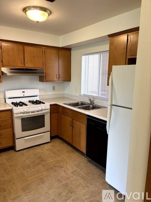 Townhouse for rent at 5 Florentine Court, Pekin, IL 61554