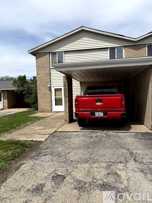 Townhouse for rent at 5 Florentine Court, Pekin, IL 61554
