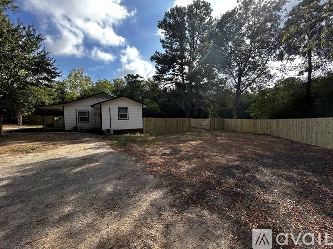 House for rent at 12712 Farm To Market #747, Jacksonville, TX 75766