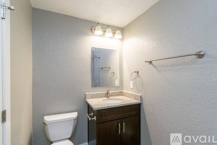Apartment for rent at 1805 W 4th St #2, Perry, IA 50220