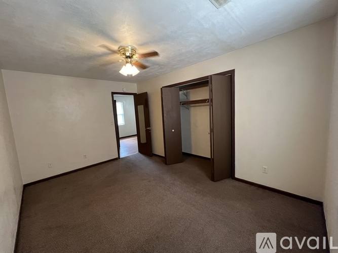 Apartment for rent at 343 N Glenwood Ave #B, Springfield, IL 62702