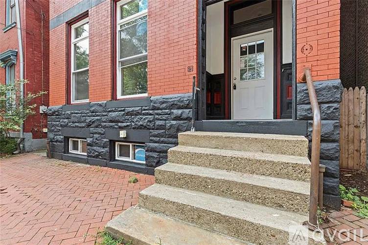 House for rent at 1005 Sheffield St, Pittsburgh, PA 15233
