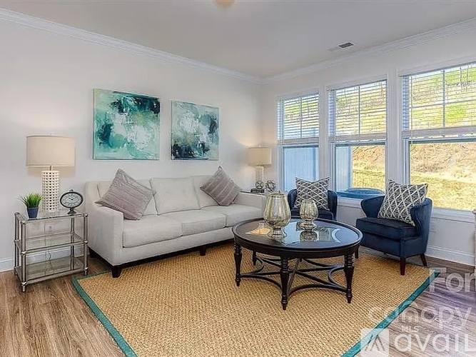 Townhouse for rent at 131 Creekview Rd, Hendersonville, NC 28791