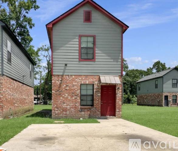 House for rent at 5553 Paige St, Baton Rouge, LA 70811