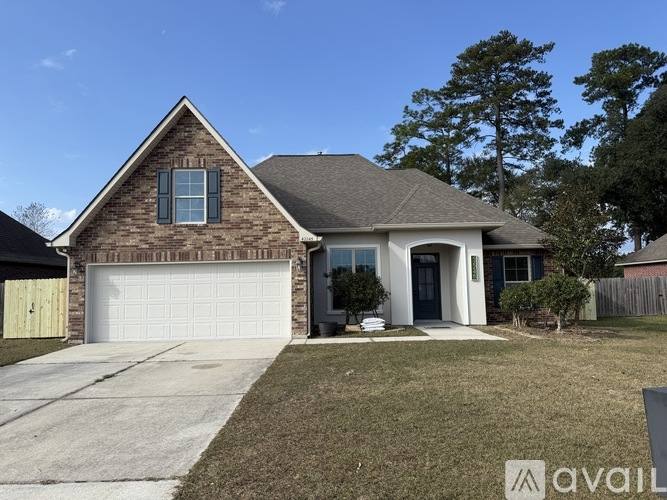House for rent at 42245 Wood Ave, Ponchatoula, LA 70454