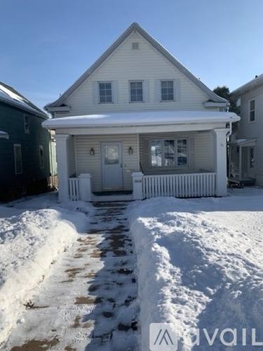 House for rent at 1818 E 7th St, Duluth, MN 55812