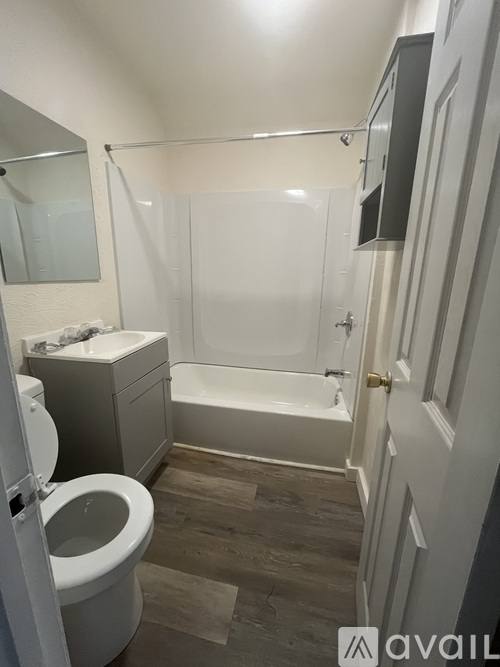 Apartment for rent at 11 Emmons Place, Portsmouth, VA 23702