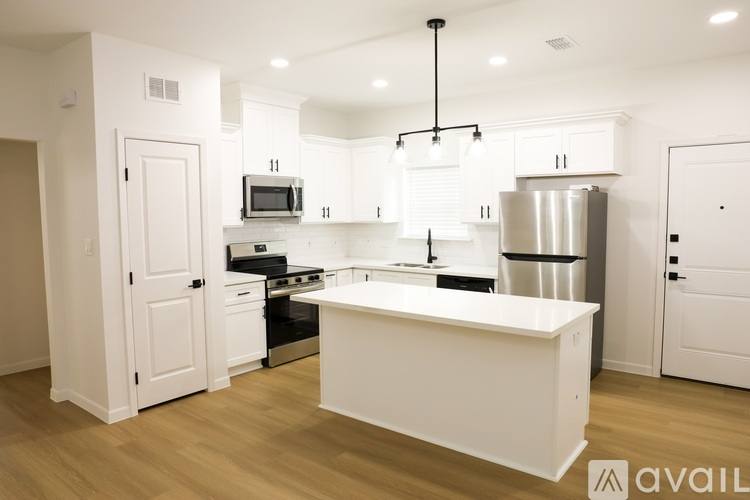 Apartment for rent at 1525 S 19th St #B, Corpus Christi, TX 78404