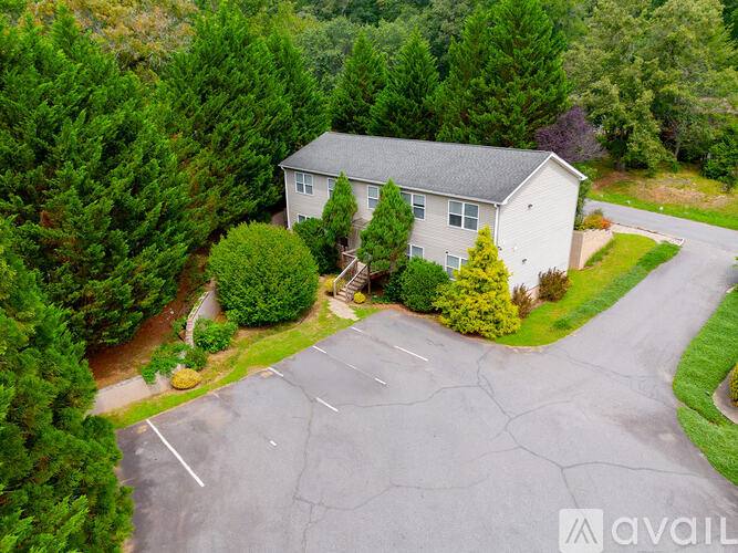 Apartment for rent at 22 Independence Blvd #2, Asheville, NC 28805