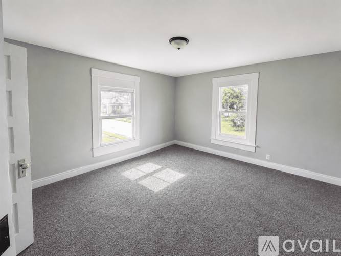 Apartment for rent at 1140 W 2nd St, Dayton, OH 45402