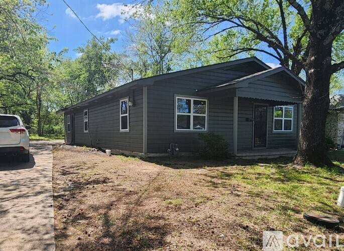 House for rent at 306 Calvert St, Sulphur Springs, TX 75482