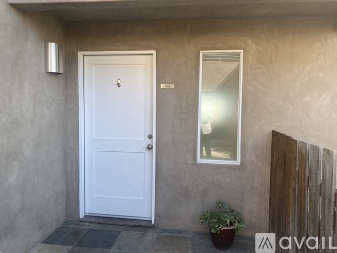 Townhouse for rent at 1518 Clifton St #A, Santa Barbara, CA 93103