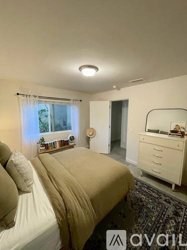 Townhouse for rent at 1518 Clifton St #A, Santa Barbara, CA 93103